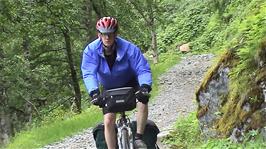 Olly enjoys the hairpin descents from Myrdal on the Rallarvegen, after mysteriously waiting at the top for a period of time